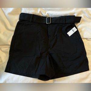 NWT Banana Republic Black 4” Shorts Size 6